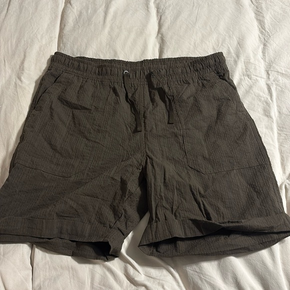 Linen Shorts - Picture 1 of 4